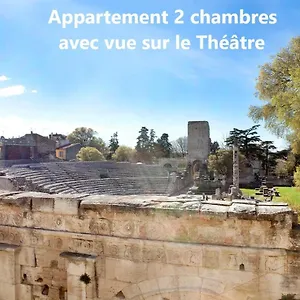 In -appartement Du Theatre Antique 아파트