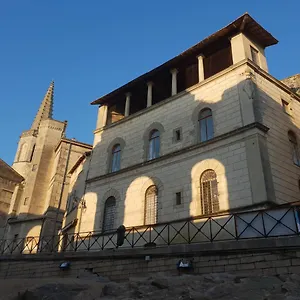 Bed & Breakfast Palais De Luppe, D'hotes, Arles