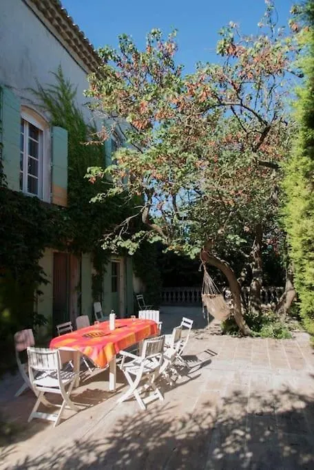 La Folie Mas Provencal Climatise Avec Piscine Bed & Breakfast Arles