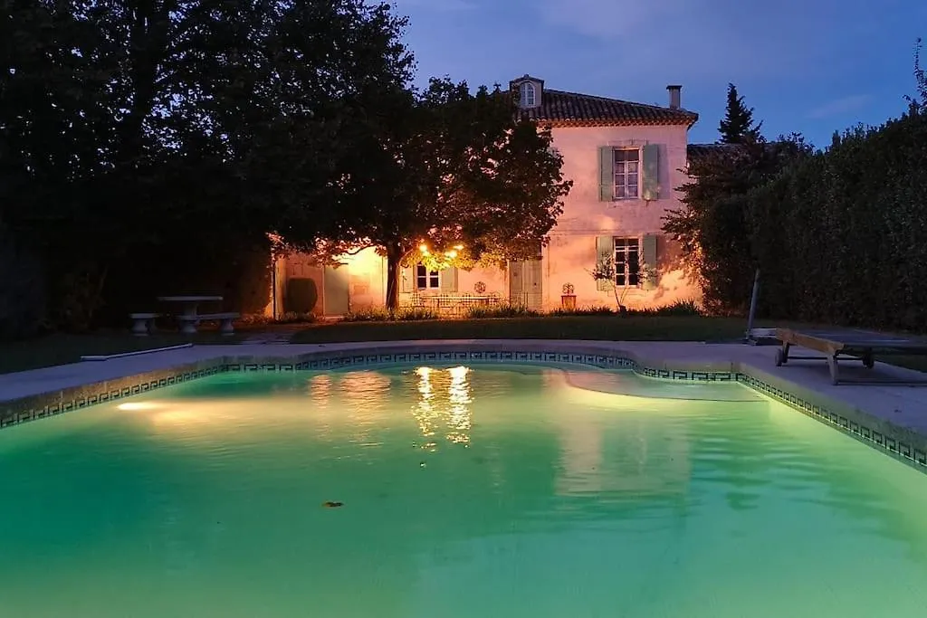 La Folie Mas Provencal Climatise Avec Piscine Bed & Breakfast Arles
