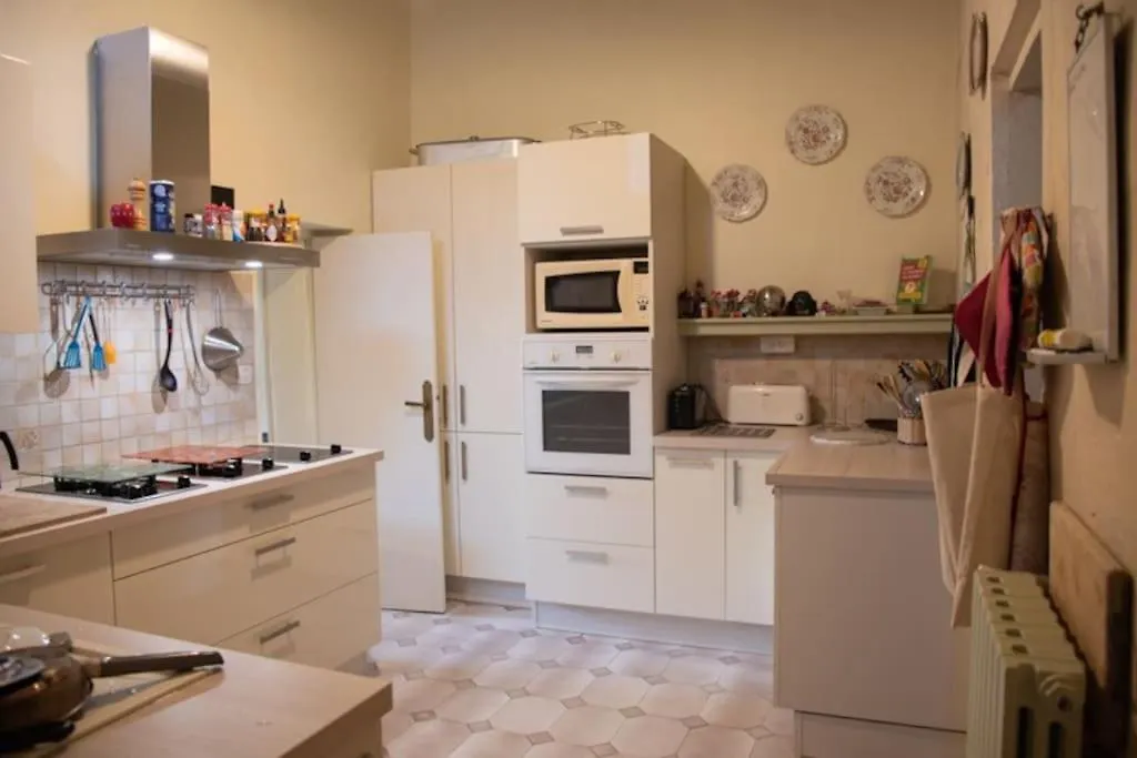 La Folie Mas Provencal Climatise Avec Piscine Bed & Breakfast Arles 0*,  France