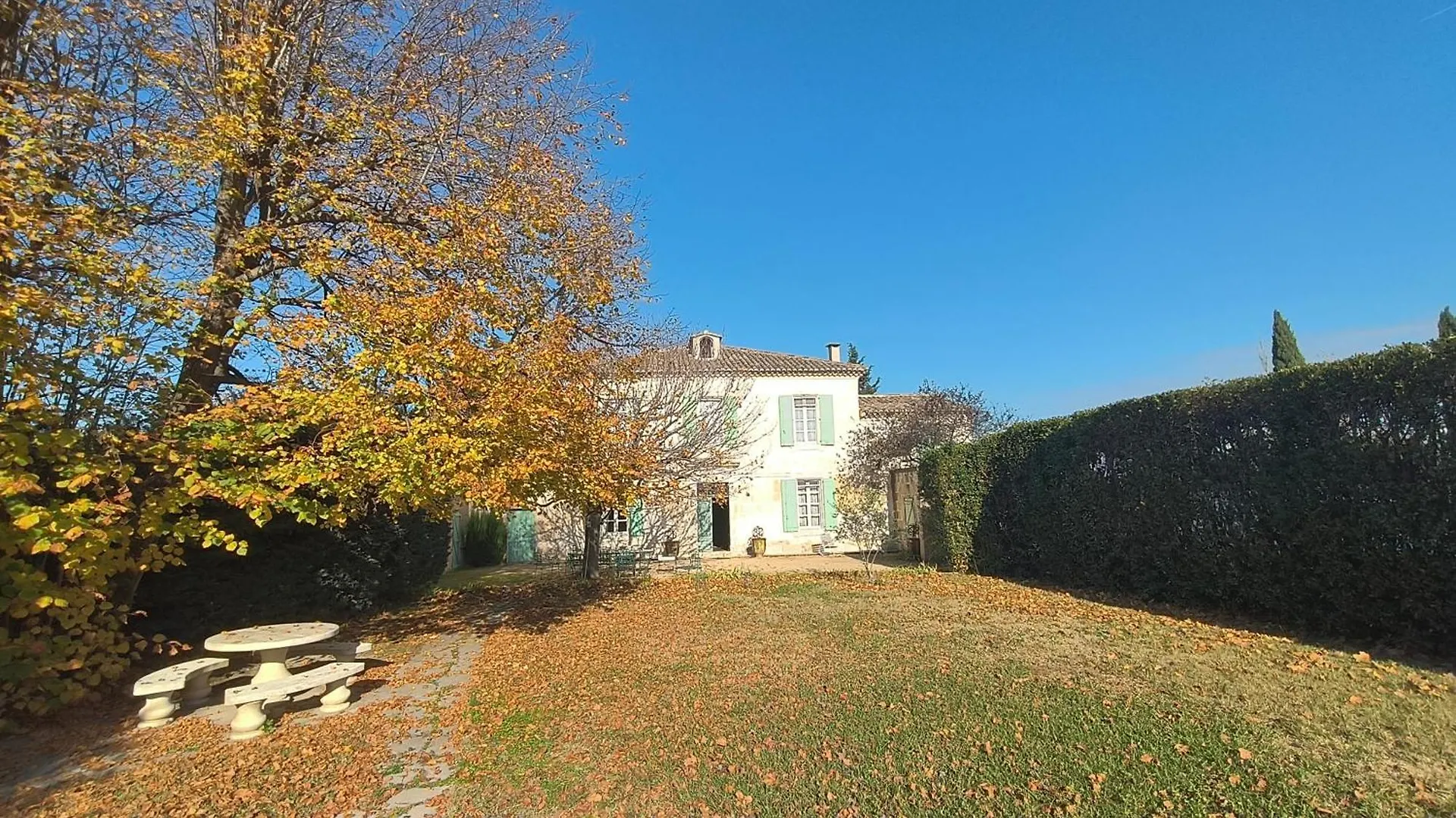 La Folie Mas Provencal Climatise Avec Piscine Bed & Breakfast Arles